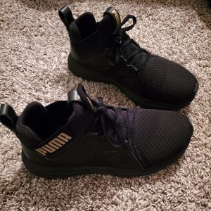 Womens Puma shoes size 7.5